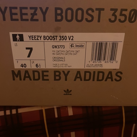 yeezy boost 350 mix oat- condition 8/10 - Picture 4 of 6